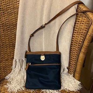 Micheal Kors navy crossbody purse.